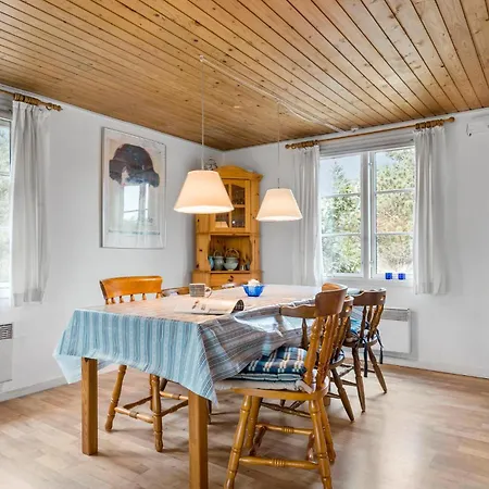 بيت للعطل 3 Bedroom Cozy In Romo *